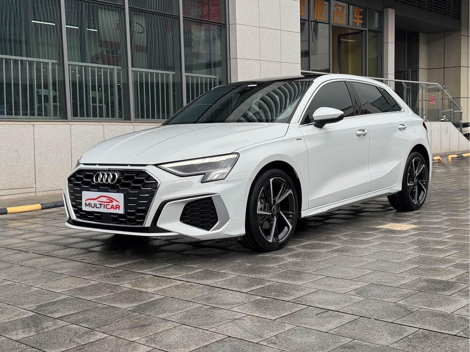 奥迪A3 2023款 Sportback 35 TFSI 时尚运动型