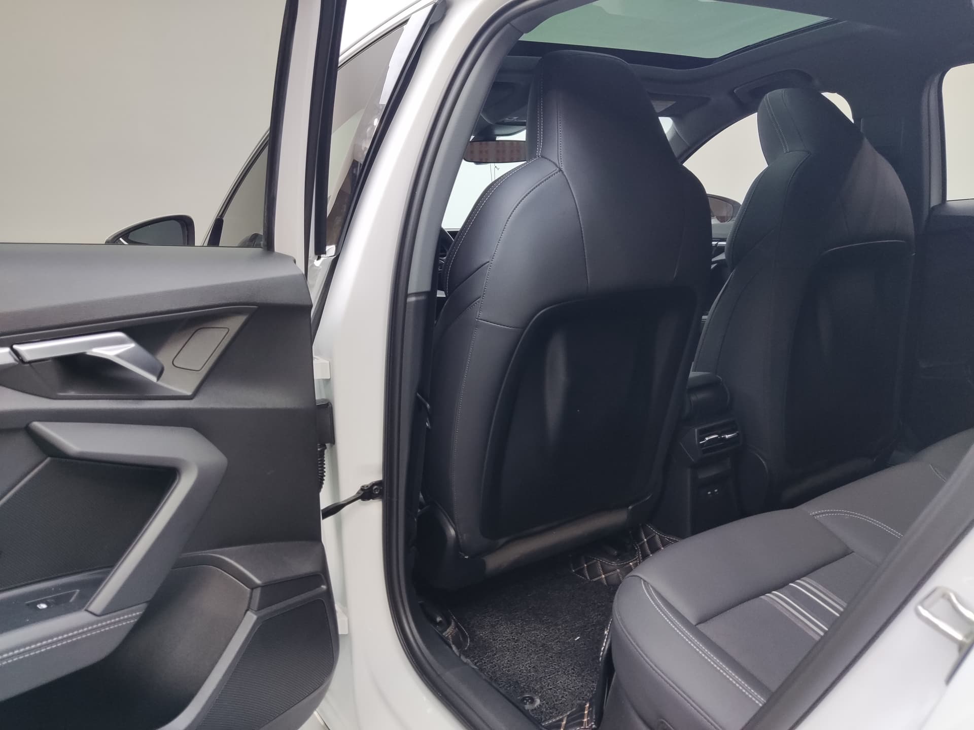 Audi A3 — 图片缩略图 8