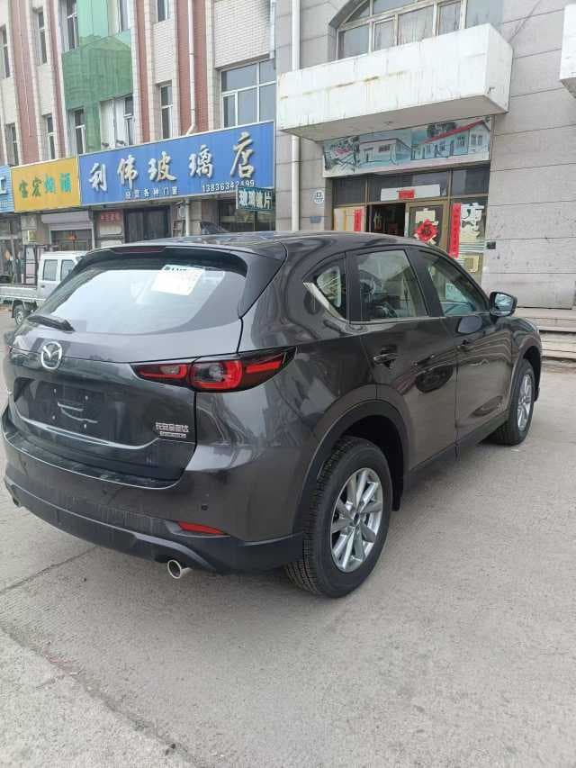 2025 Mazda CX-5 2.0L Automatic Two wheel Drive Intelligent Shang Model — Миниатюры изображений 6