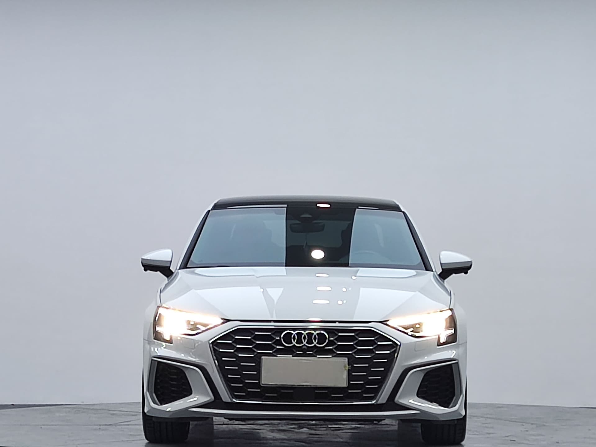 Audi A3 — 图片缩略图 3