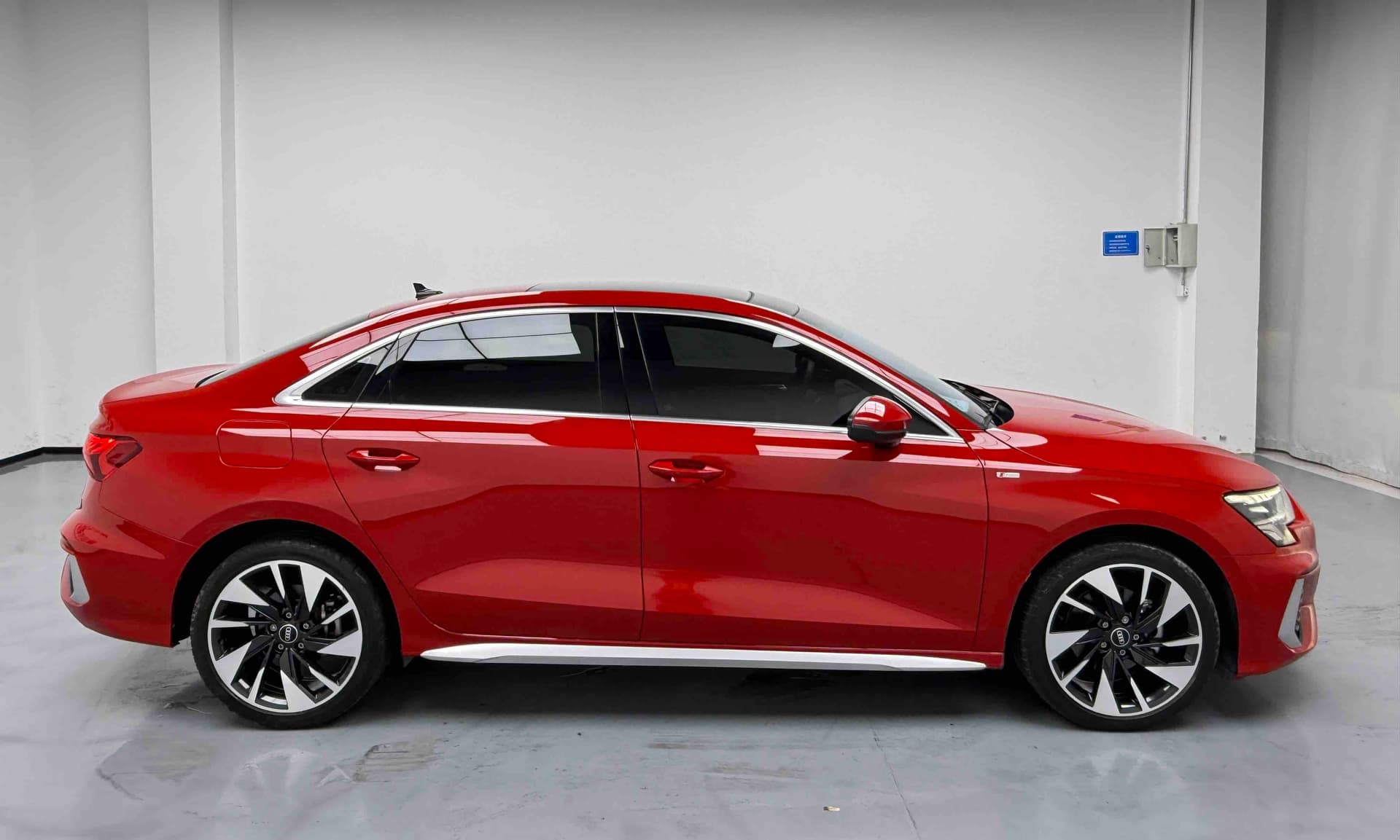 Audi A3 — 图片缩略图 4
