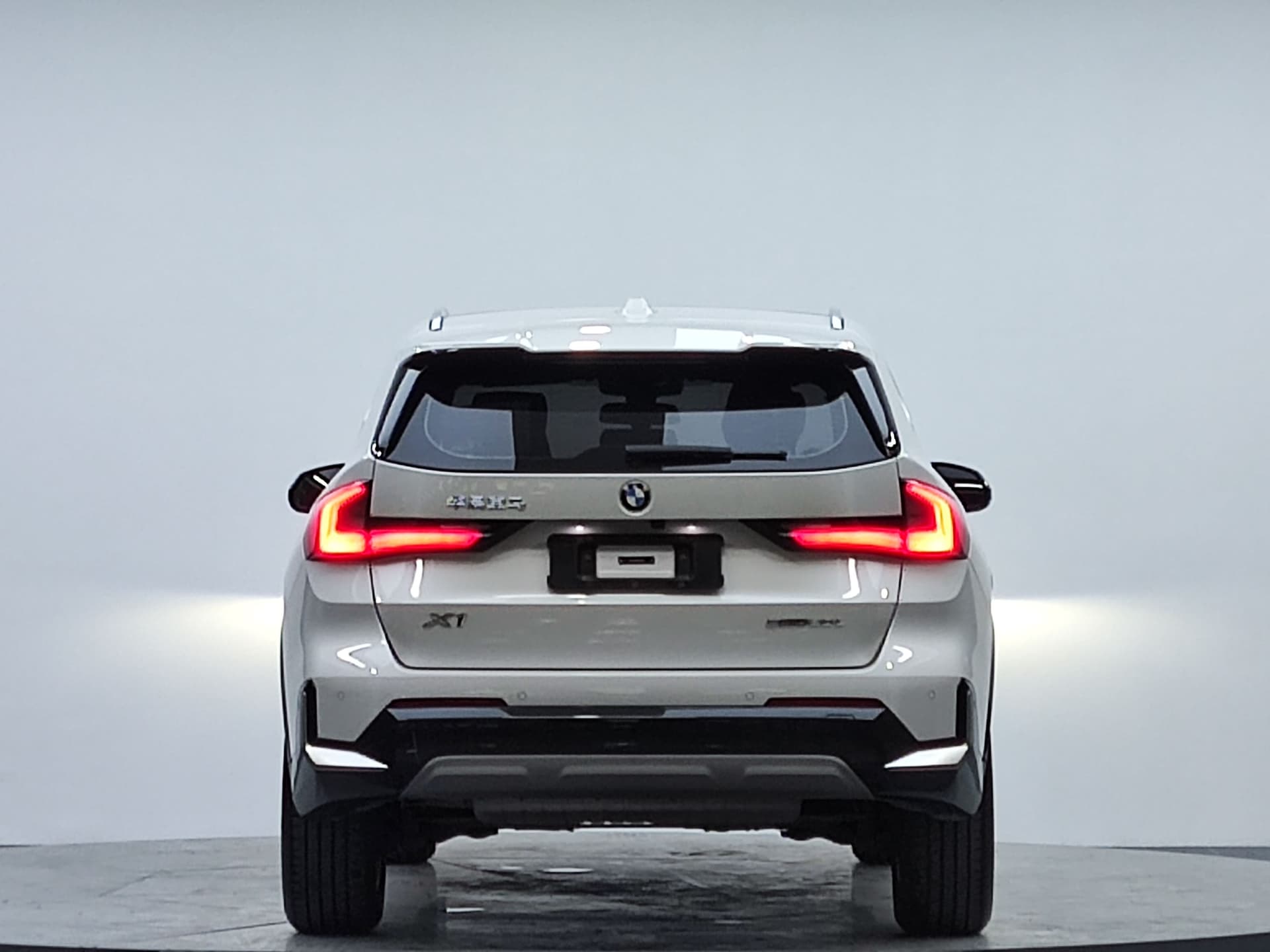 BMW X1 — 图片缩略图 7