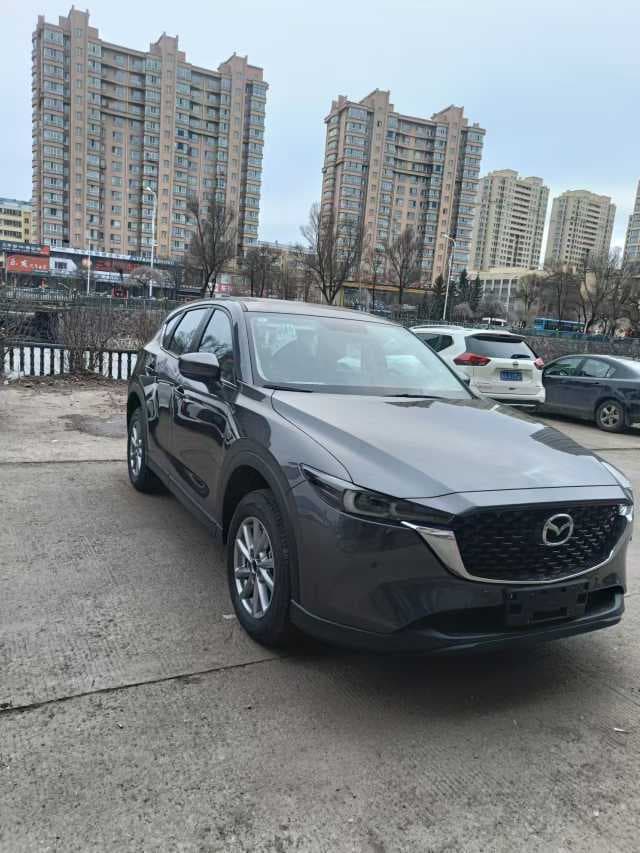 2025 Mazda CX-5 2.0L Automatic Two wheel Drive Intelligent Shang Model — Миниатюры изображений 3