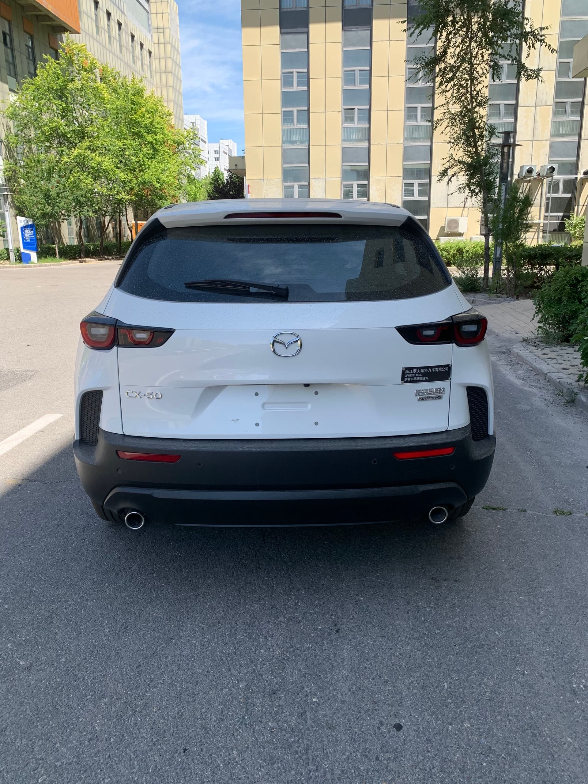 2026 Mazda CX-50 Executive 2.0L Leading Edition — Миниатюры изображений 3