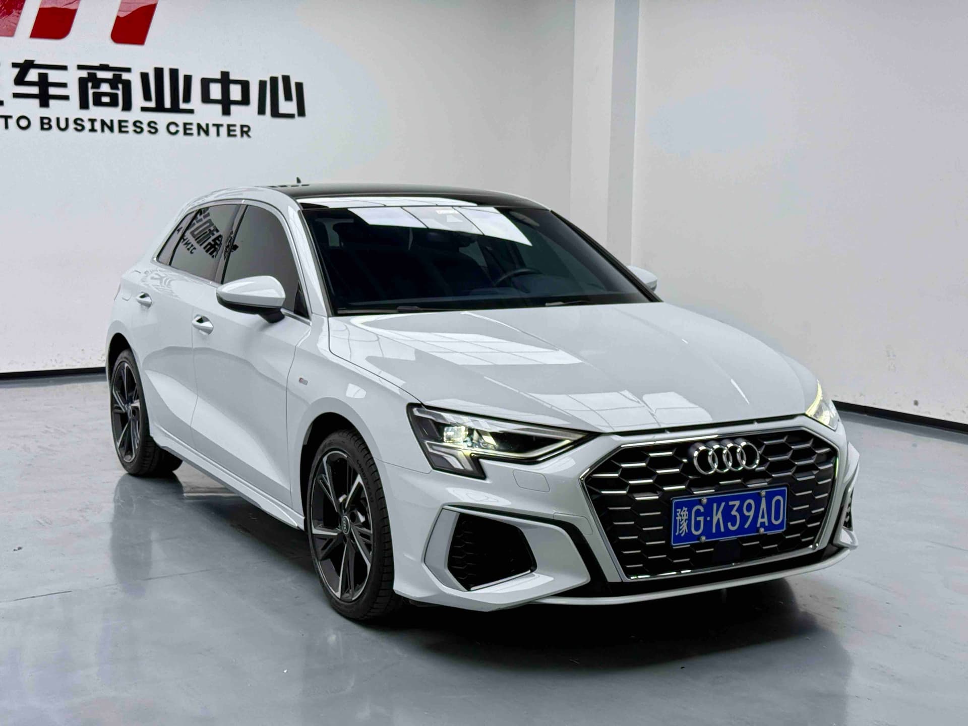 Audi A3 — 图片缩略图 3