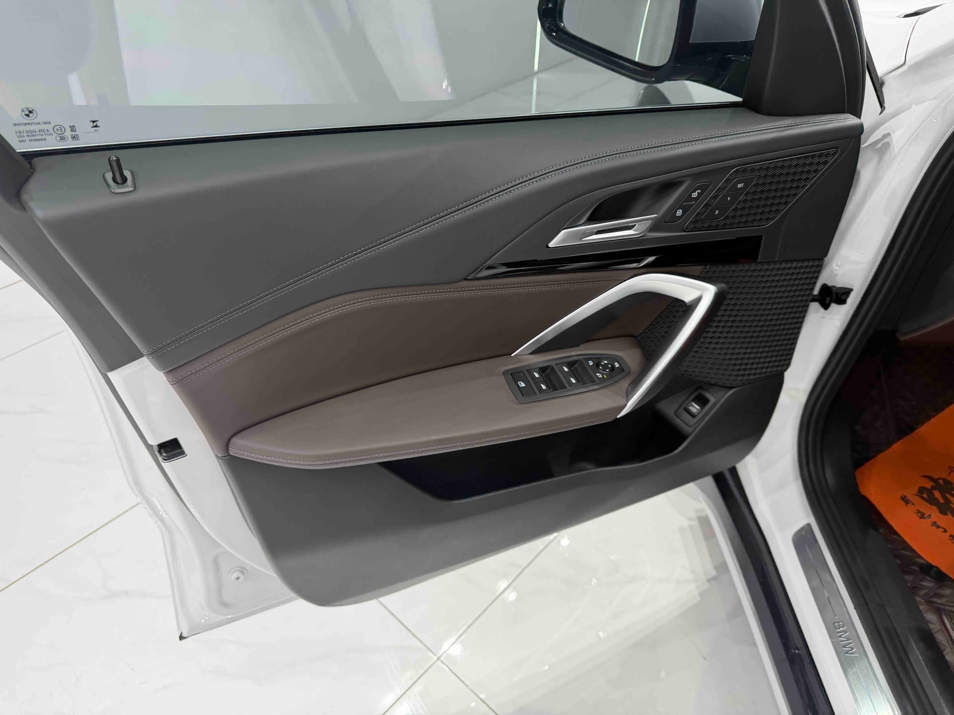 BMW X1 — 图片缩略图 9
