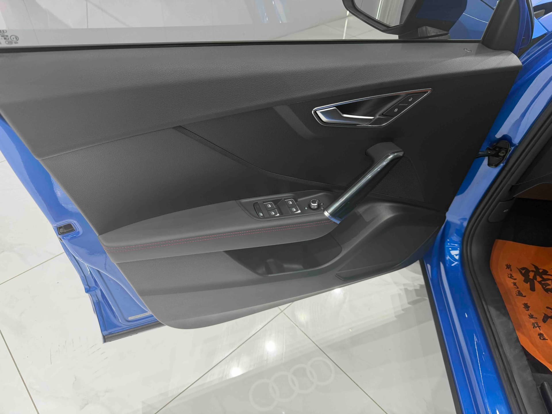 Audi Q2L — 图片缩略图 8