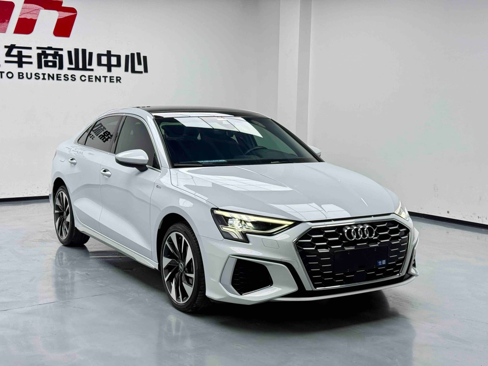 Audi A3 — 图片缩略图 3