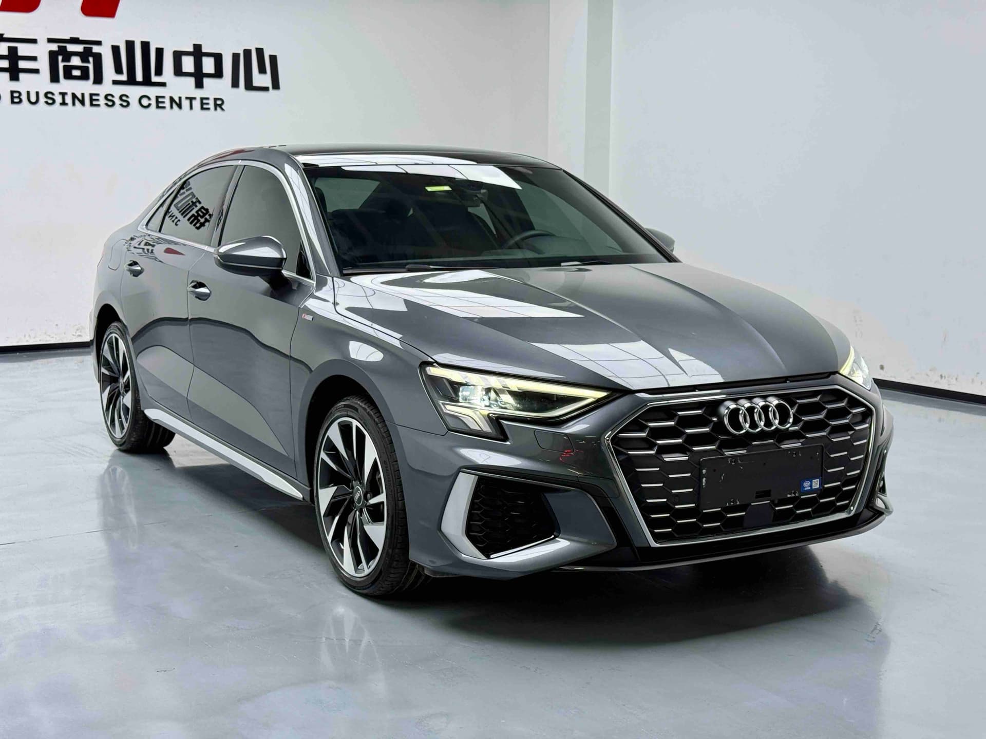 Audi A3 — 图片缩略图 3