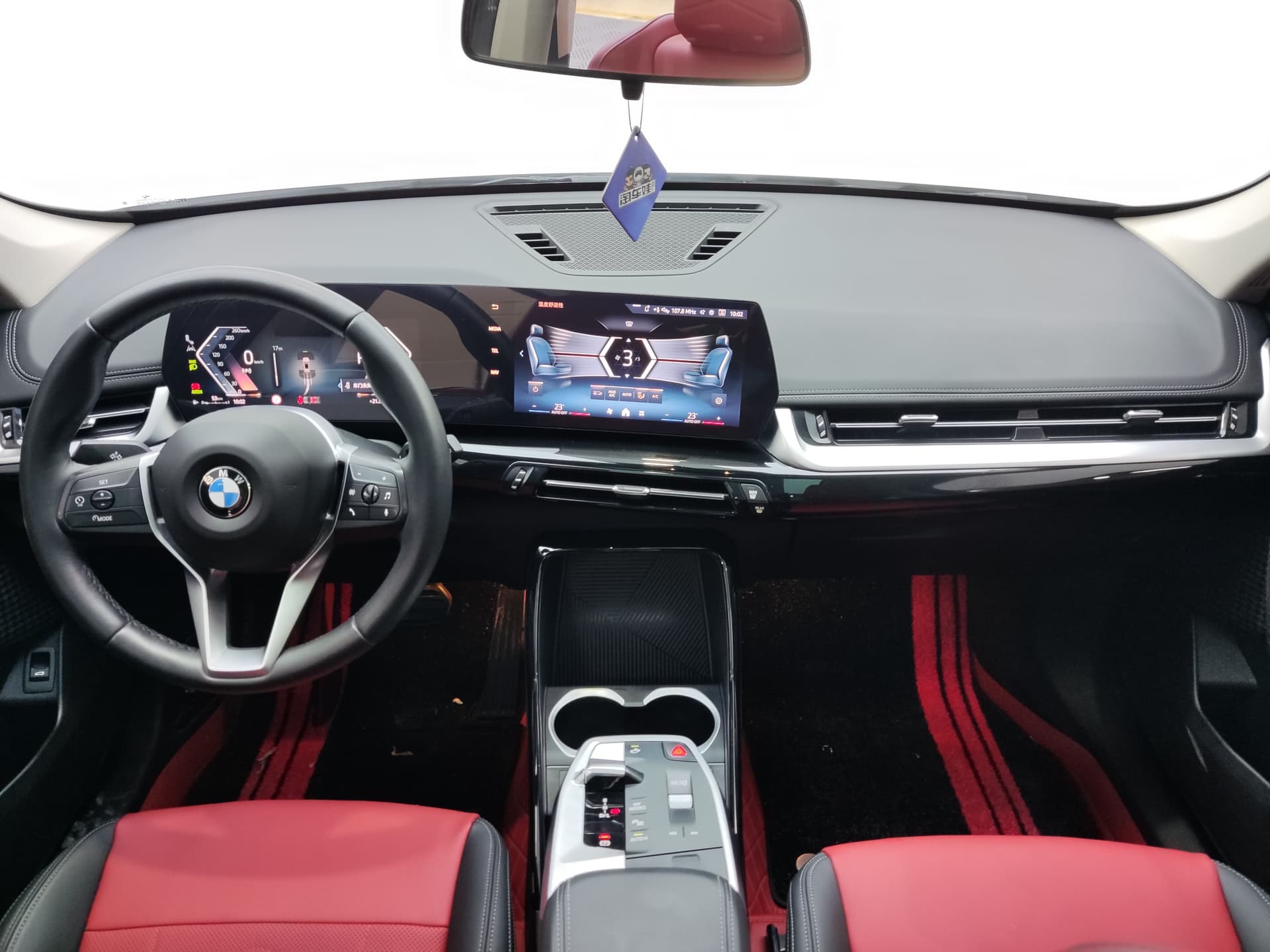 BMW X1 — 图片缩略图 10