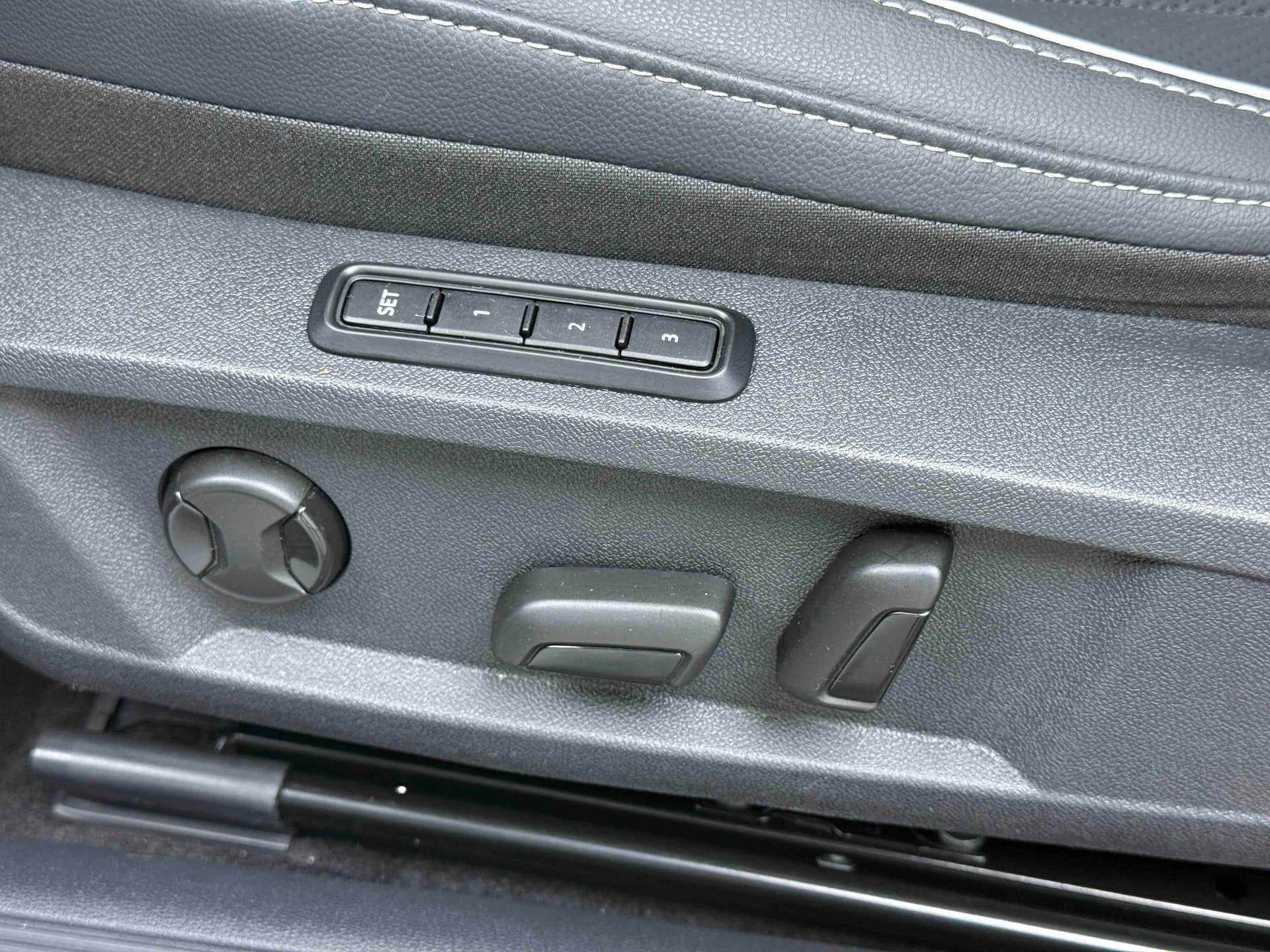 Volkswagen Passat — Миниатюры изображений 12