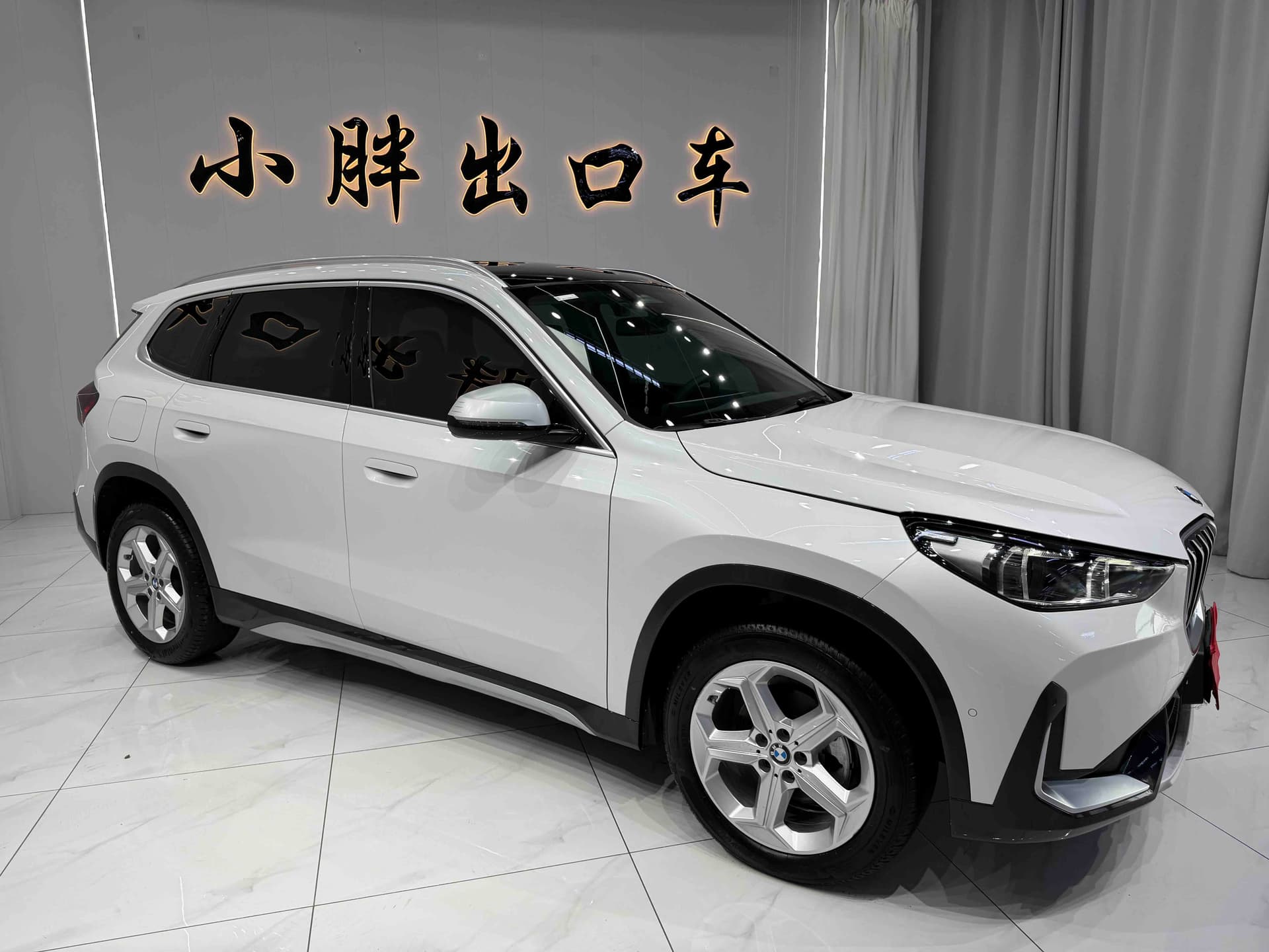 BMW X1 — 图片缩略图 3