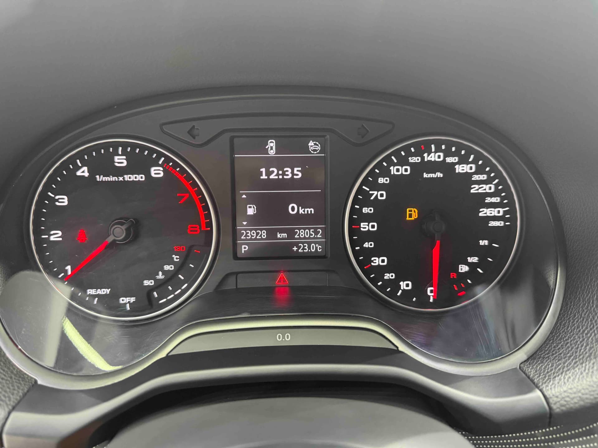 Audi Q2L — 图片缩略图 10