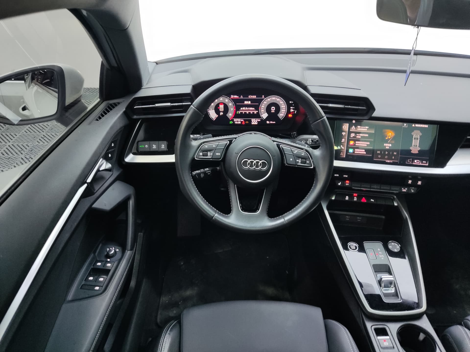 Audi A3 — 图片缩略图 11