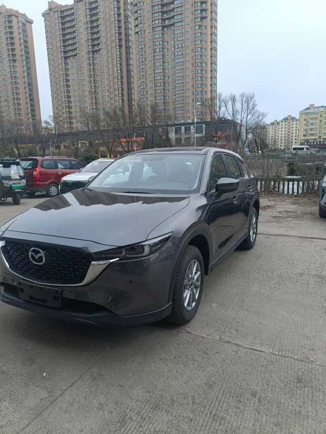 2025 Mazda CX-5 2.0L Automatic Two wheel Drive Intelligent Shang Model — Миниатюры изображений 4