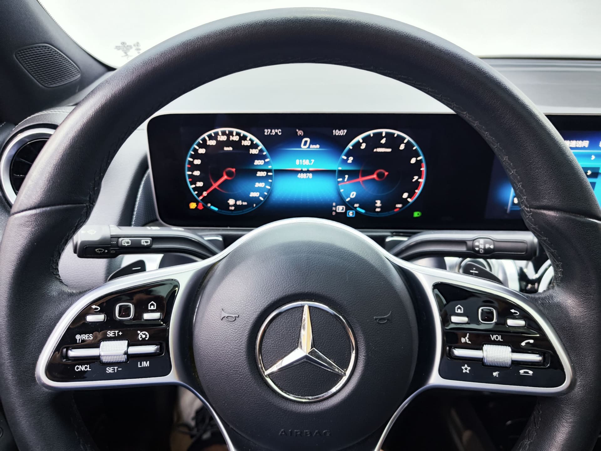 Mercedes-Benz GLB — 图片缩略图 13