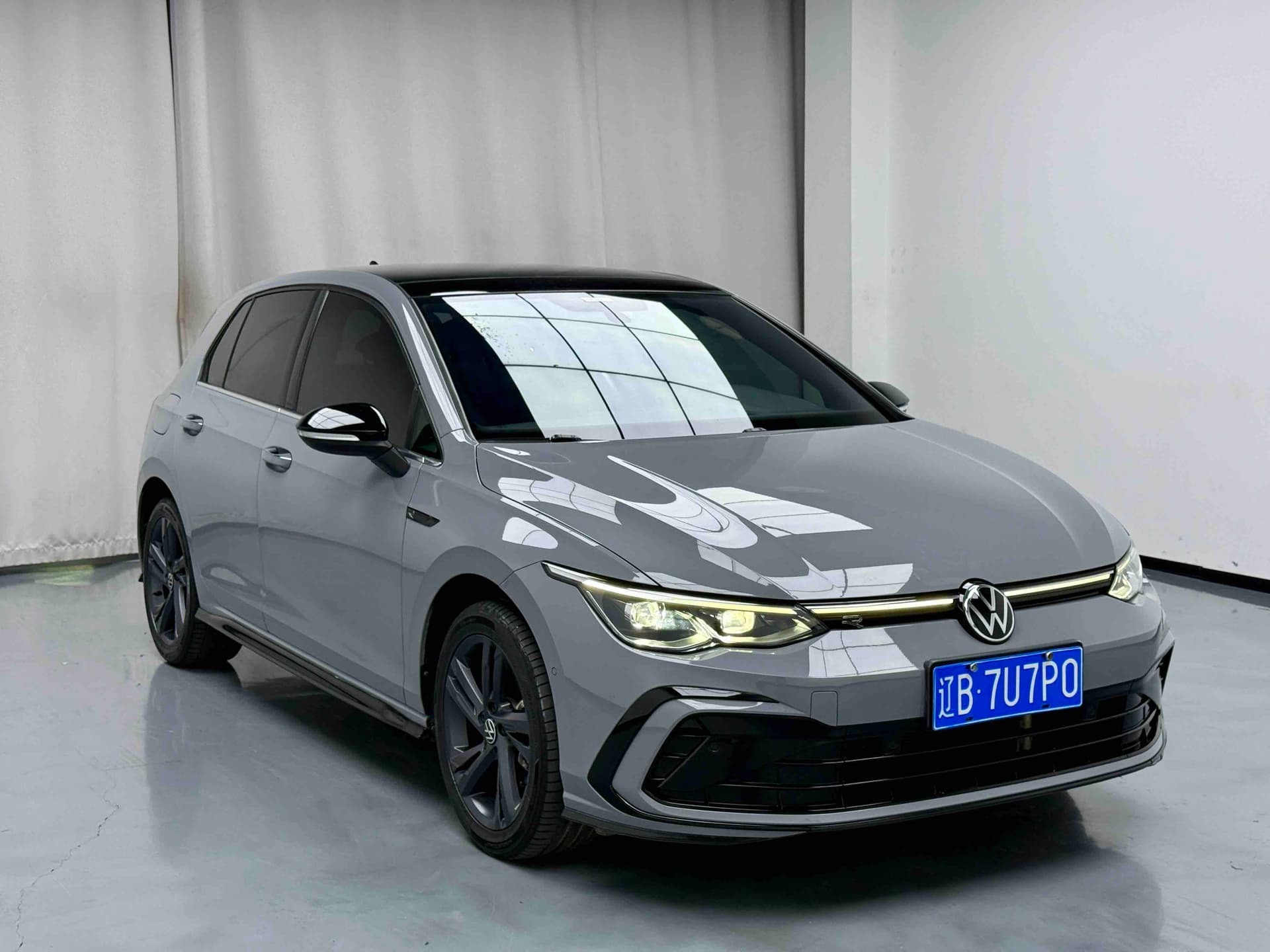 Volkswagen Golf — Image thumbnails 3