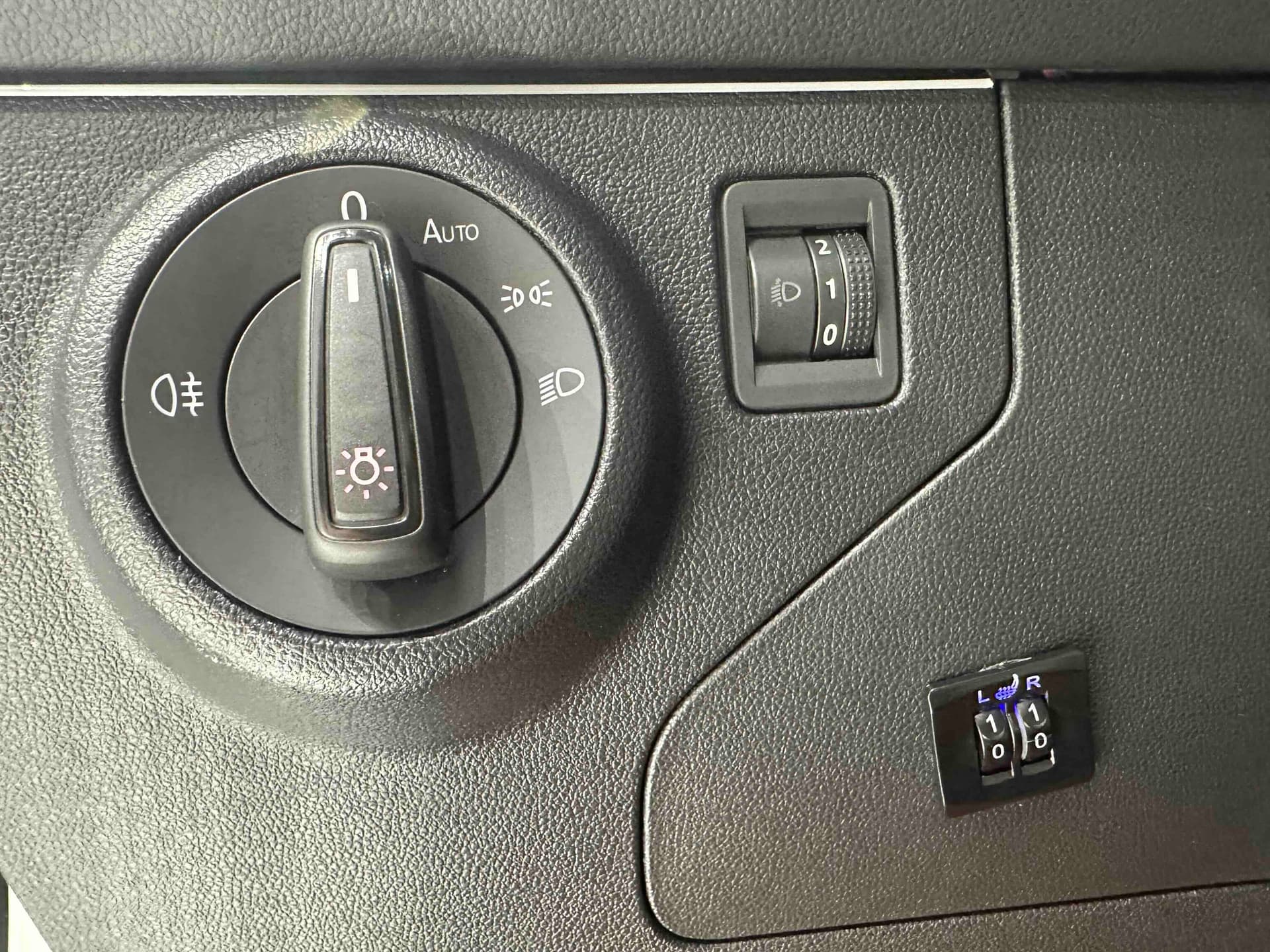 Jetta VS7 — Image thumbnails 9
