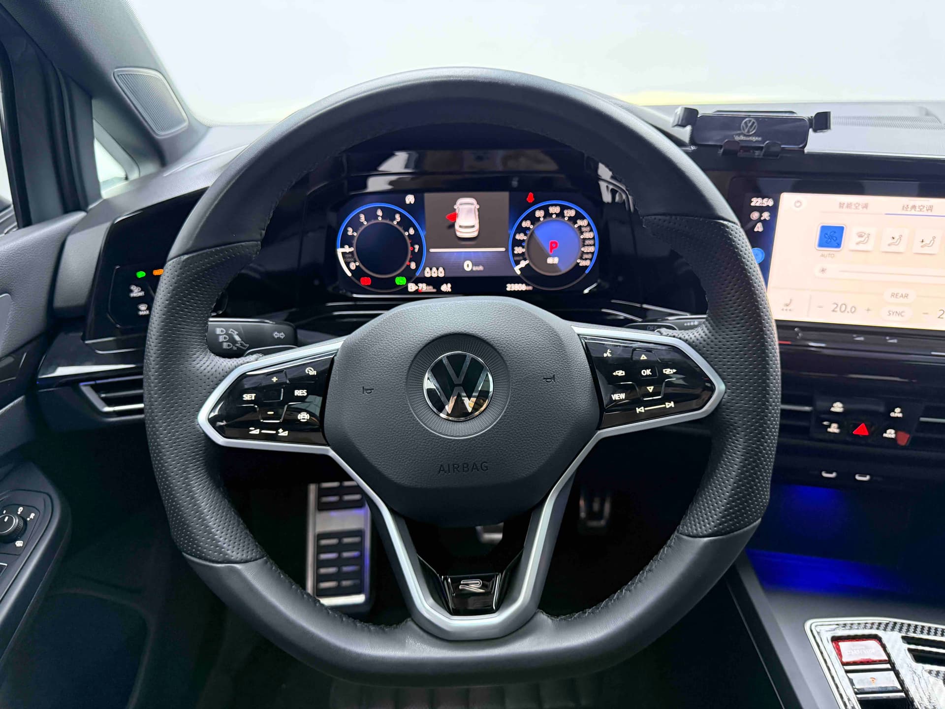 Volkswagen Golf — Image thumbnails 8