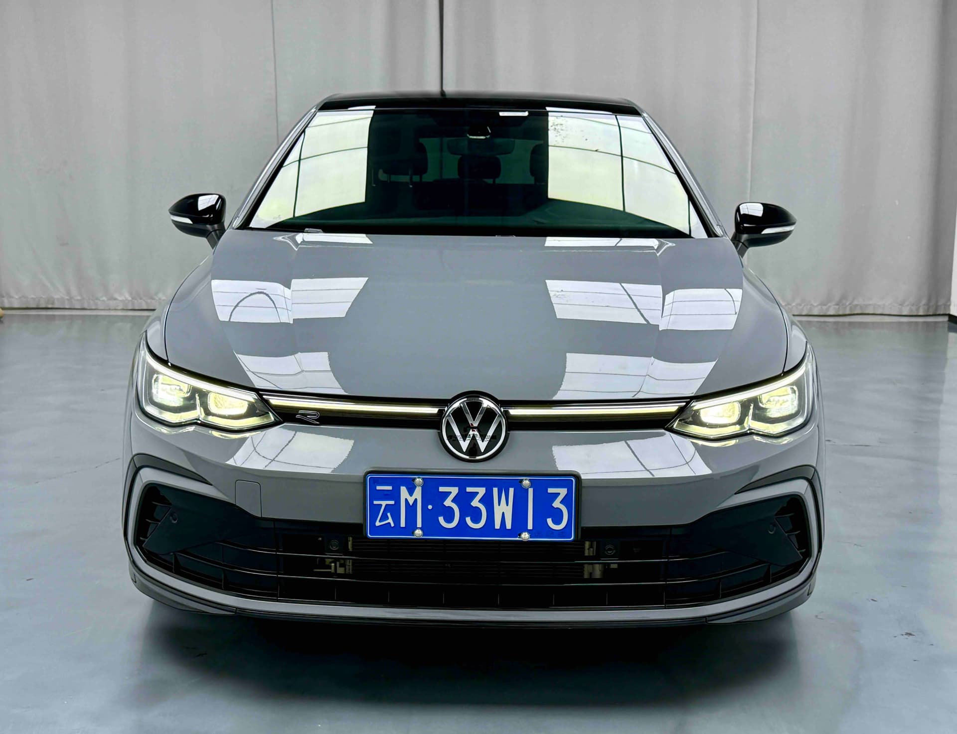 Volkswagen Golf — 2