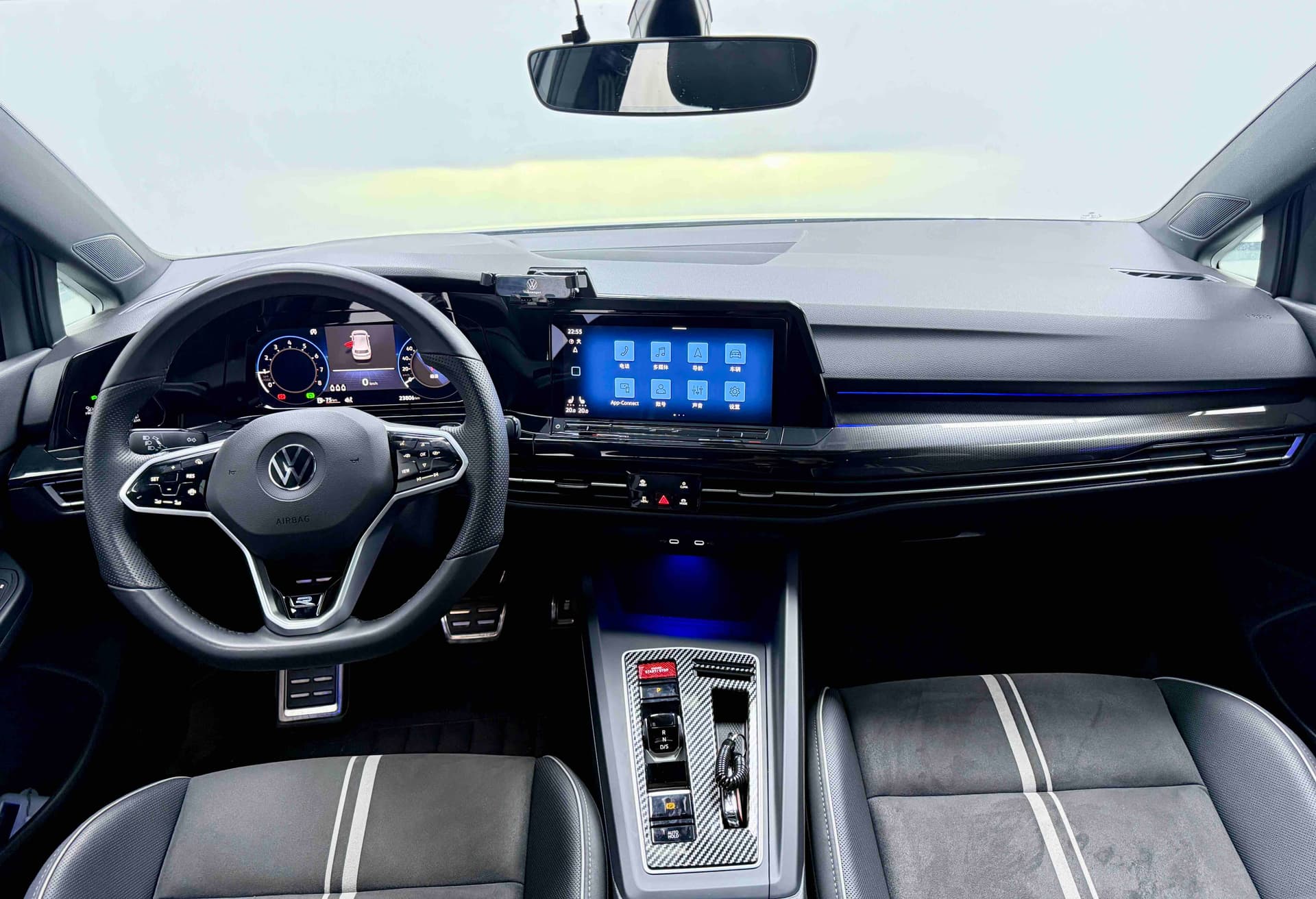 Volkswagen Golf — Image thumbnails 9