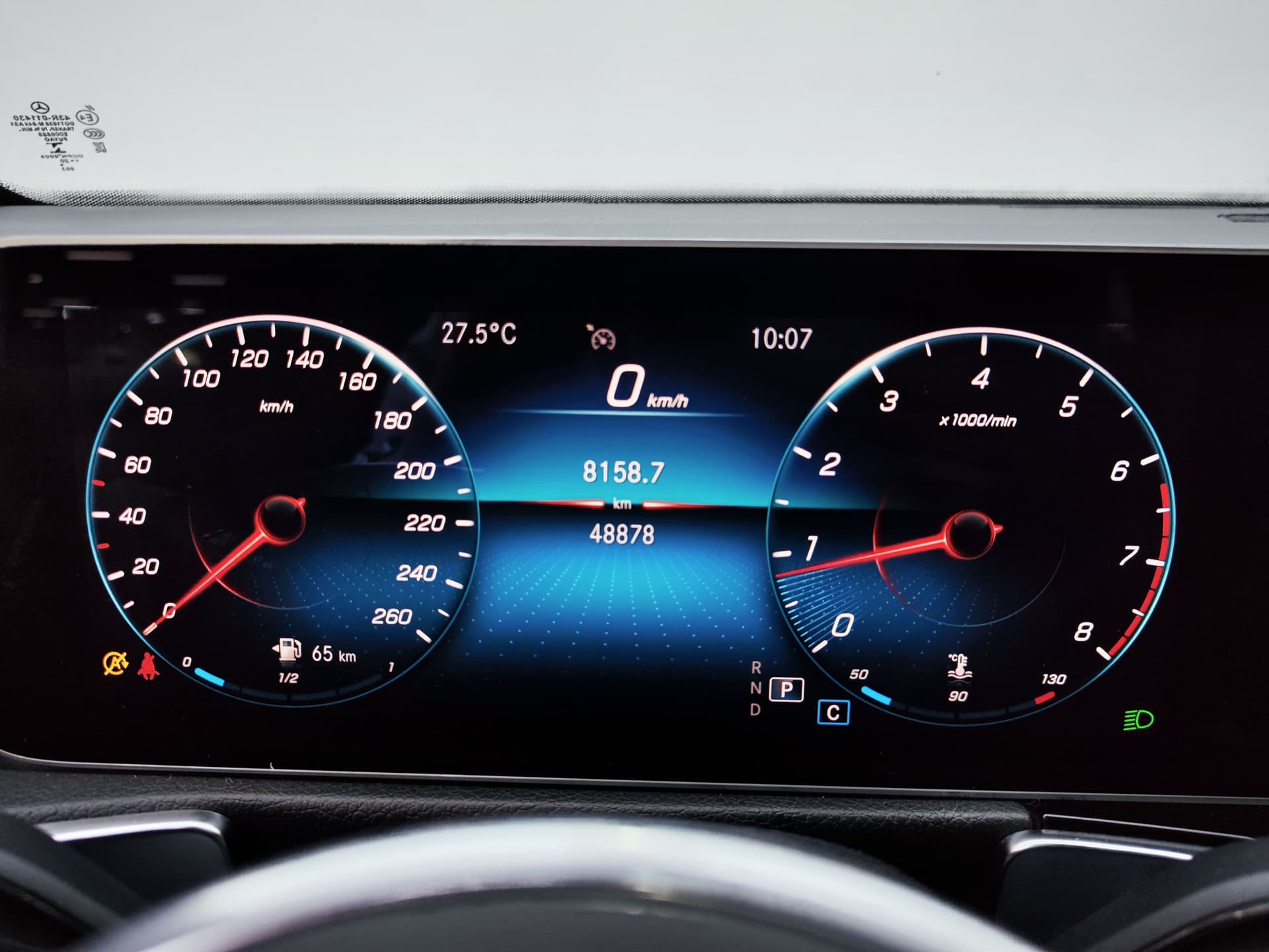 Mercedes-Benz GLB — 图片缩略图 12