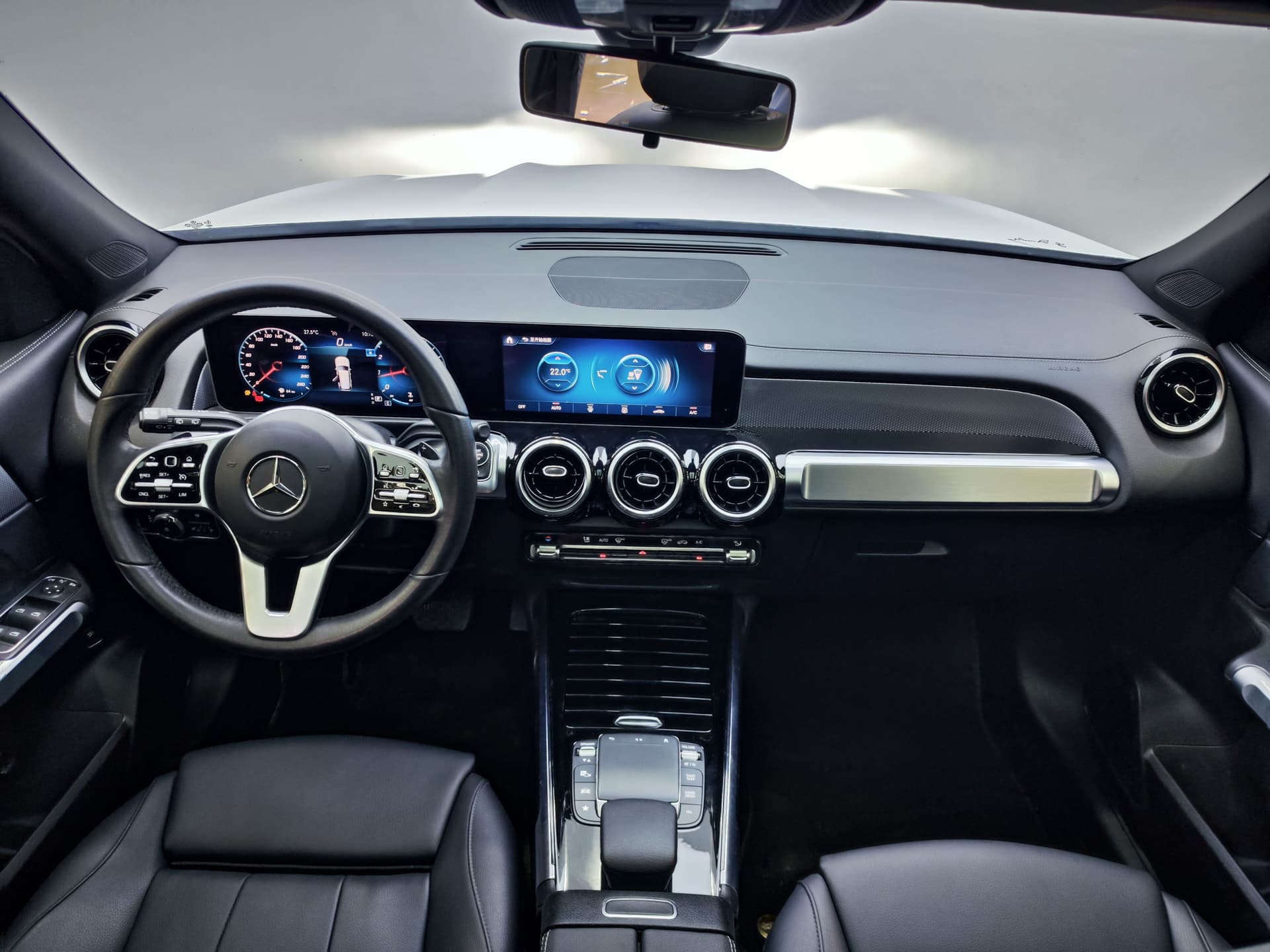 Mercedes-Benz GLB — 图片缩略图 10