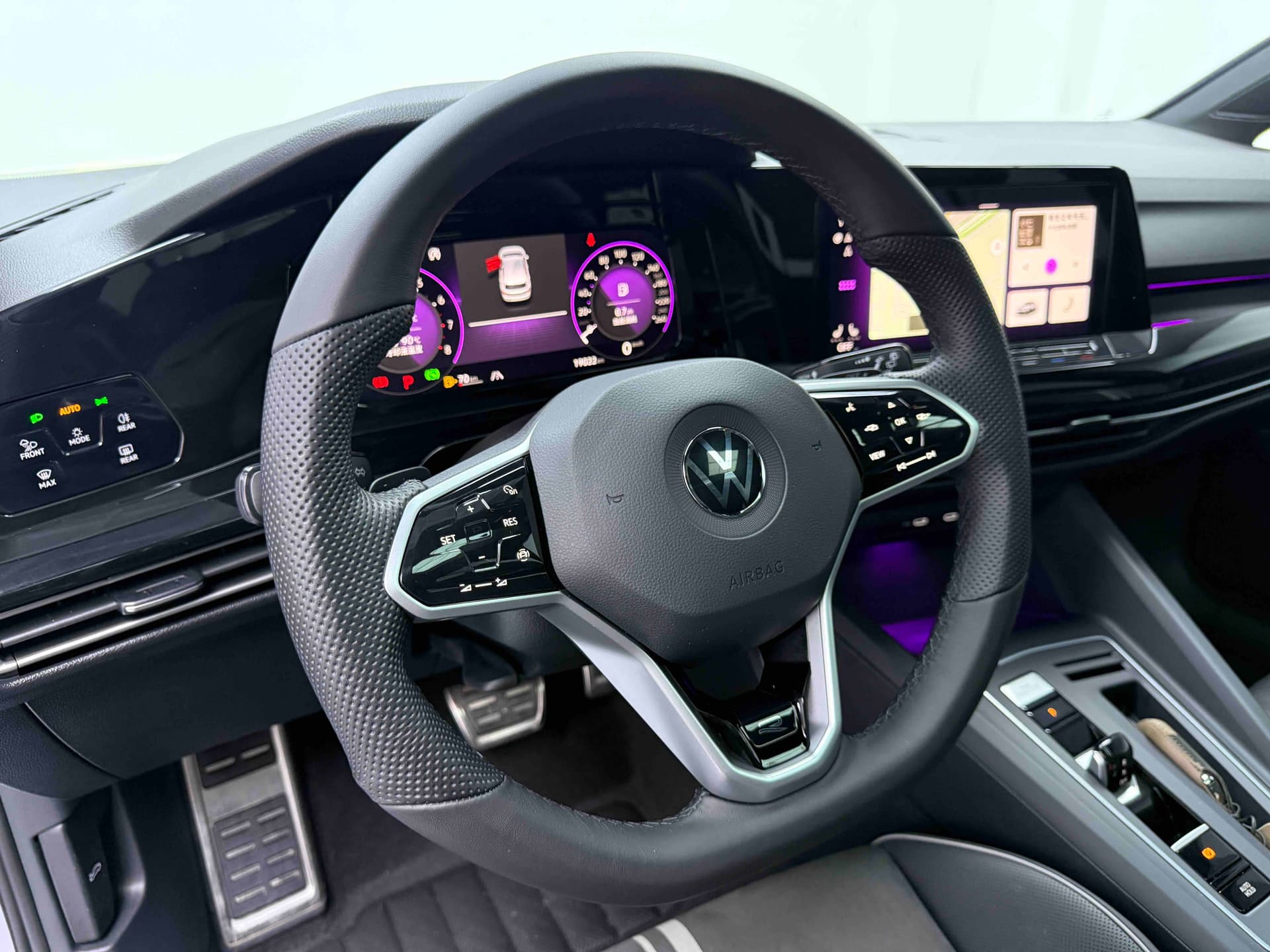 Volkswagen Golf — Image thumbnails 5