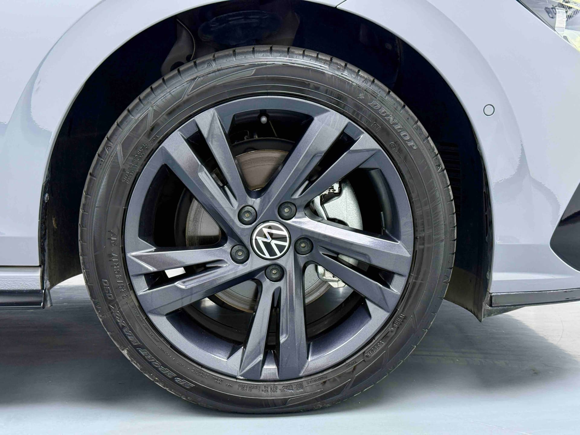 Volkswagen Golf — 20