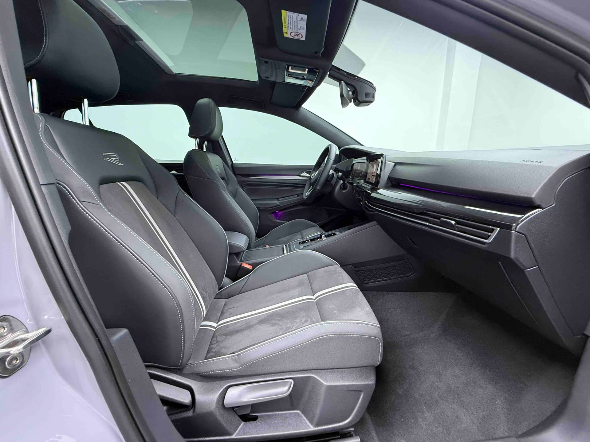 Volkswagen Golf — Image thumbnails 13