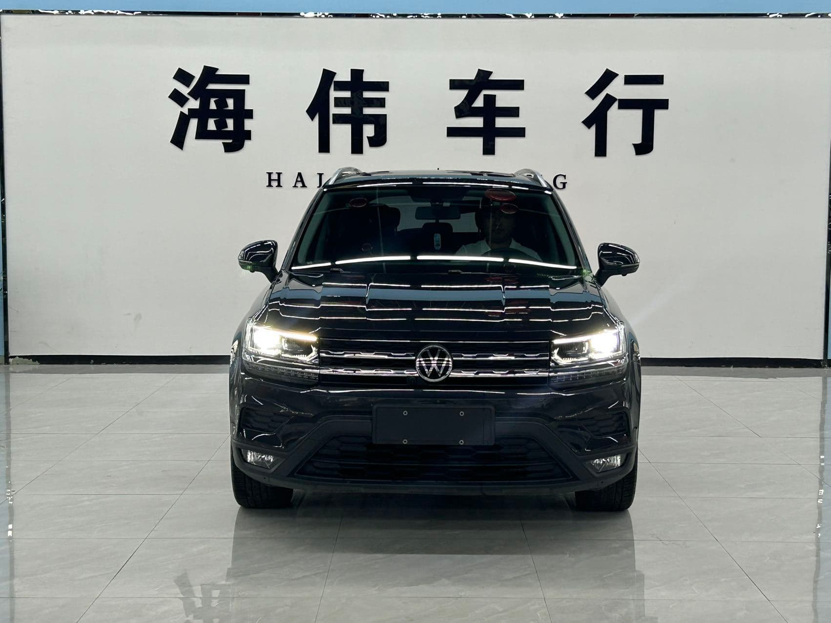 Volkswagen Tharu — 2