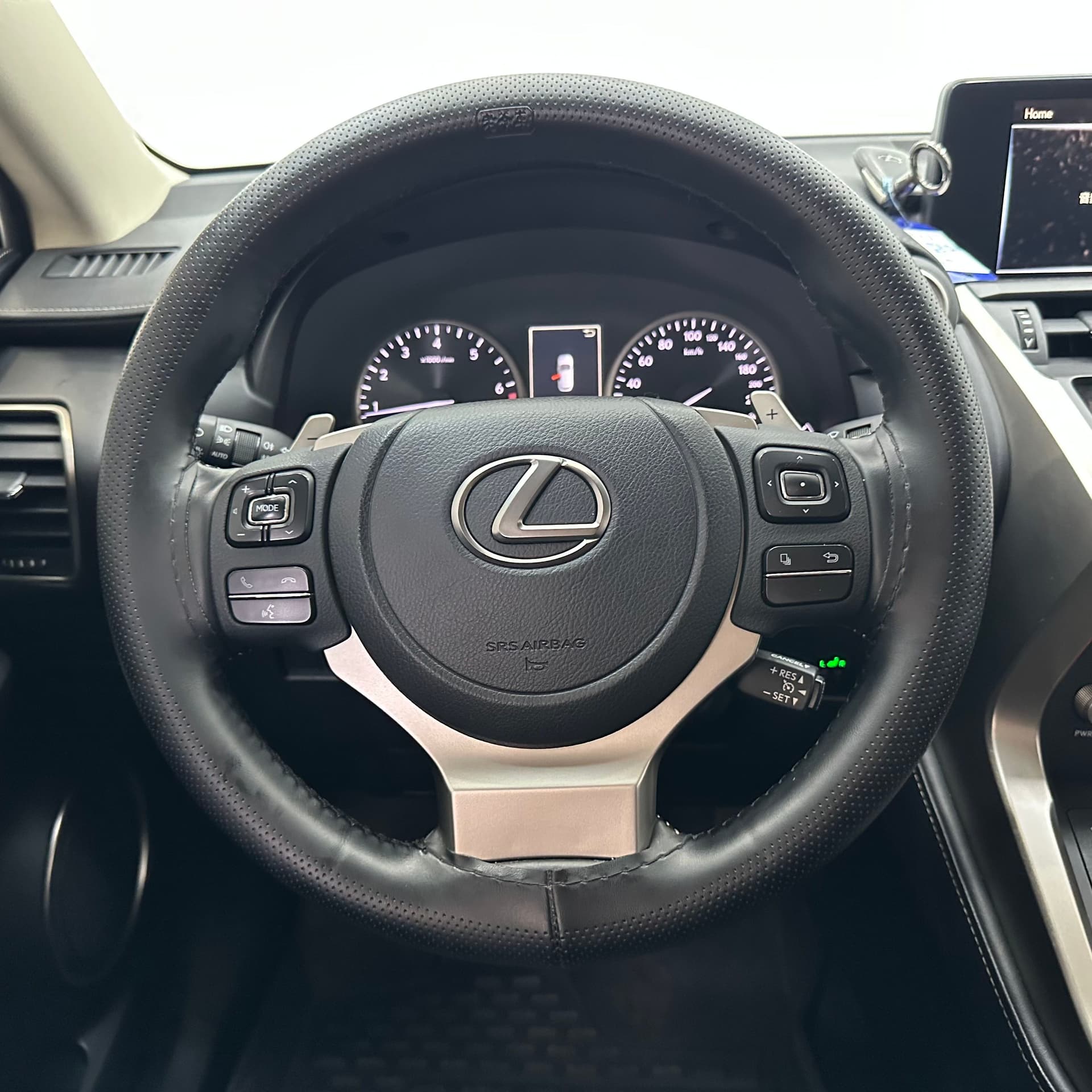 2020 Lexus NX 200 Front wheel Drive Fengxing Edition National VI — Миниатюры изображений 11