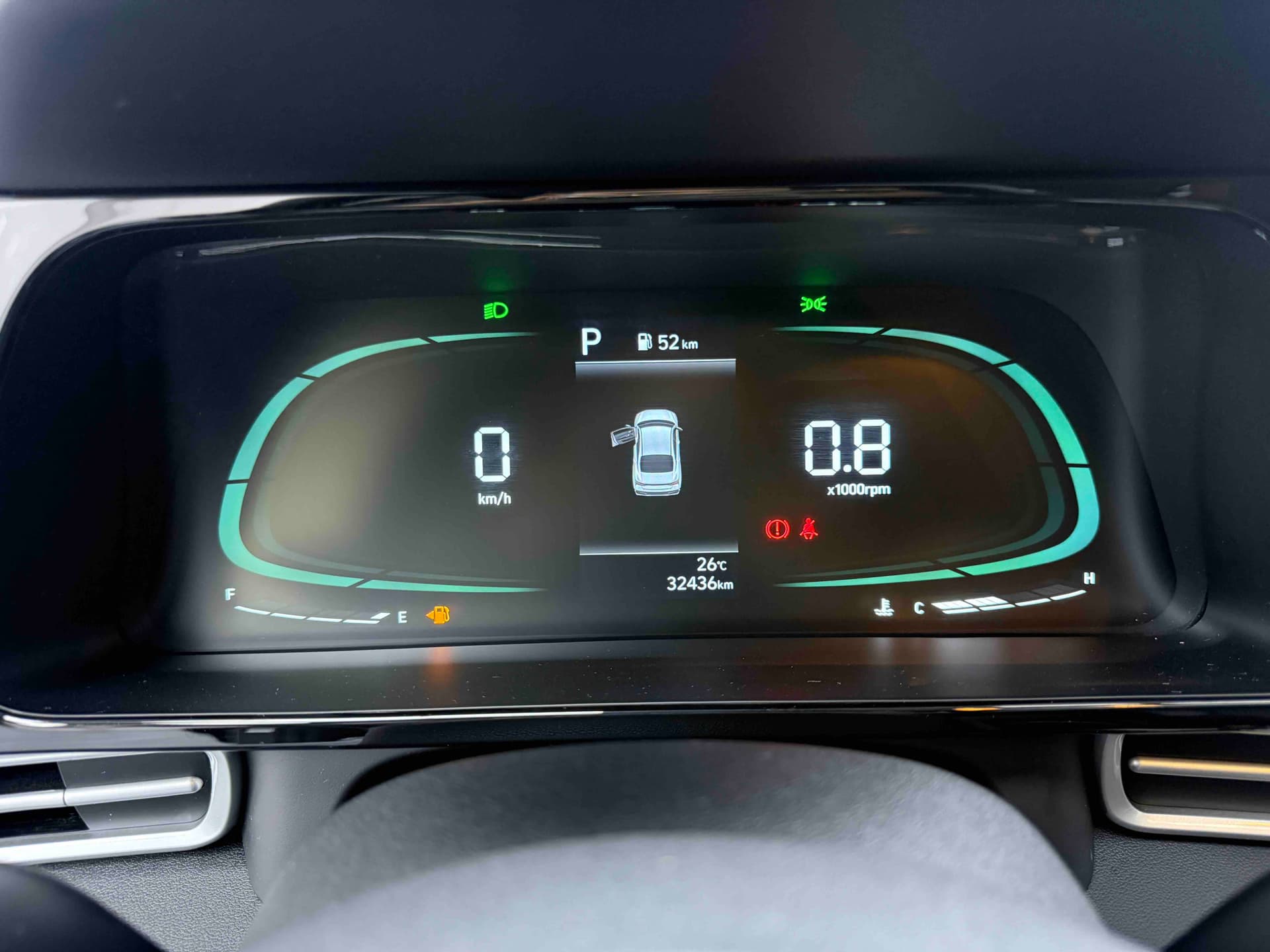 Hyundai Elantra — Image thumbnails 7