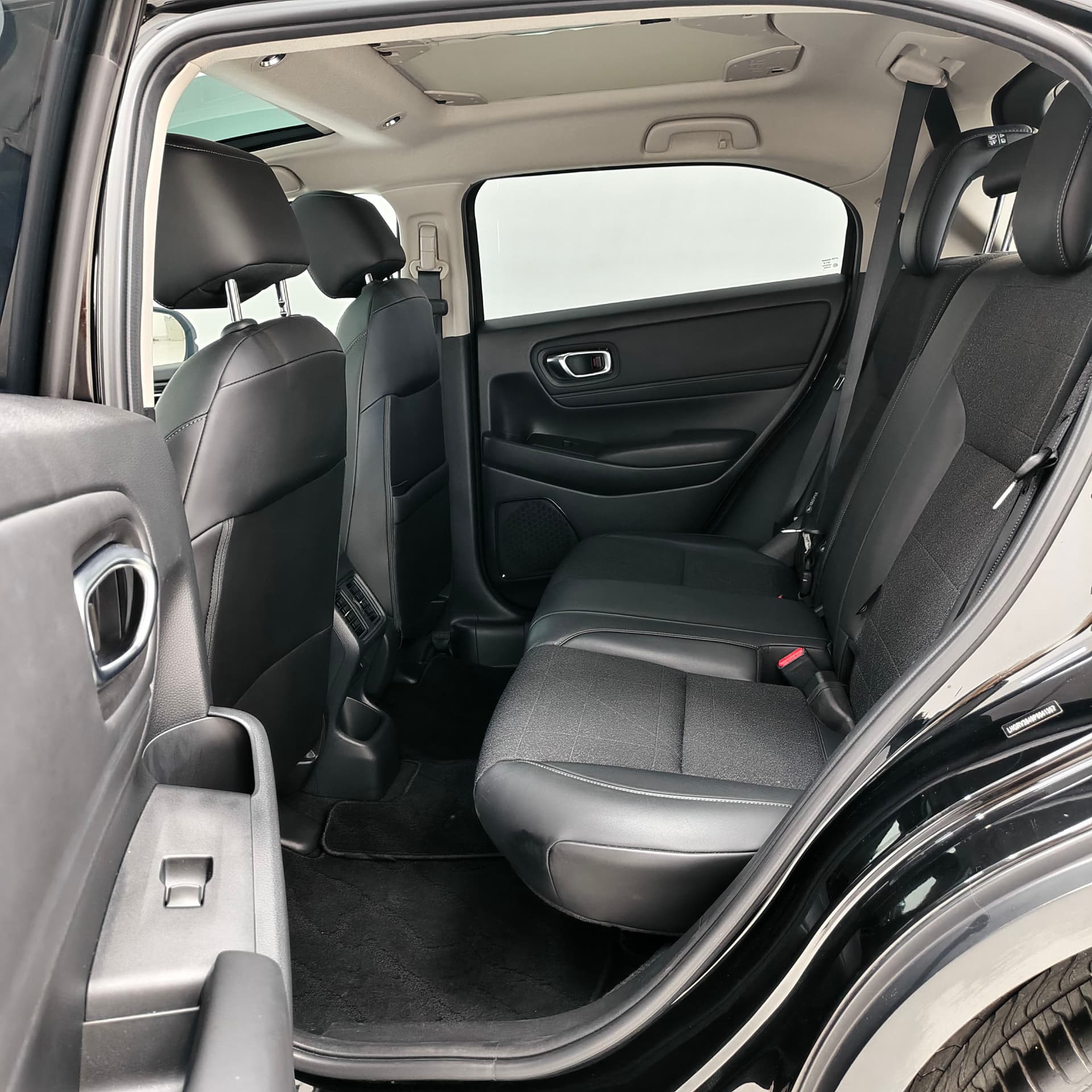 2023 Binzhi 1.5L CVT Technology Edition — Image thumbnails 8
