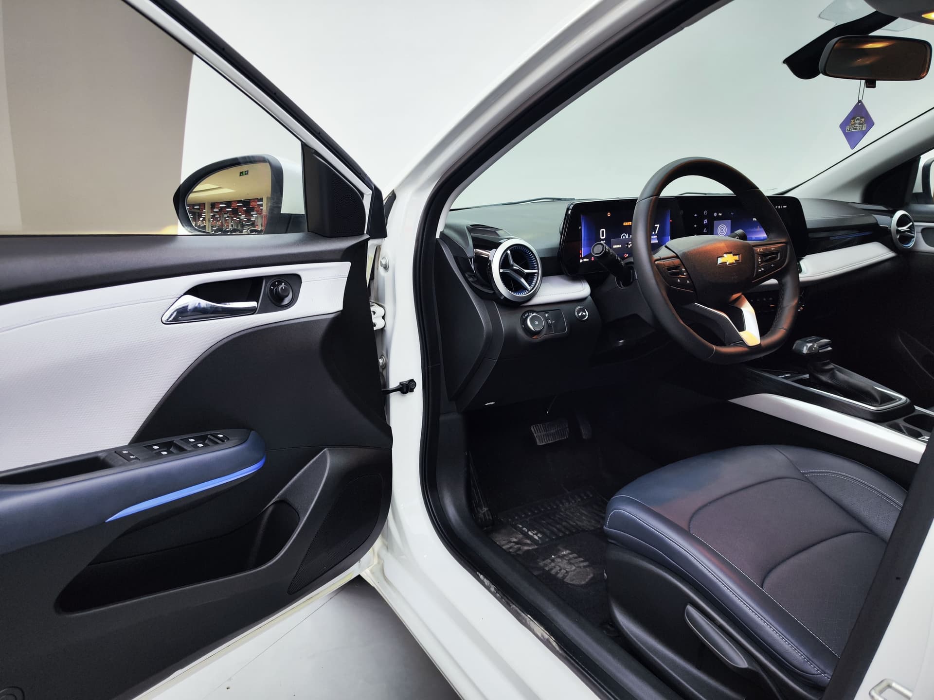 Chevrolet Monza — Image thumbnails 9