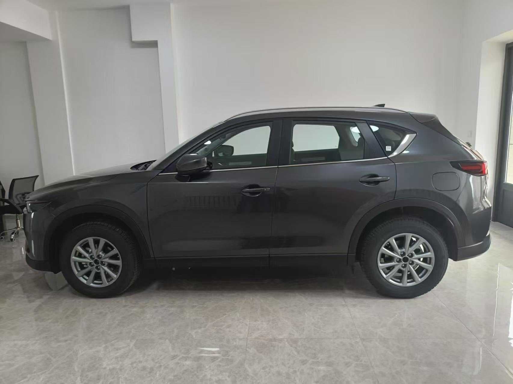2025 Mazda CX-5 2.0L Automatic Two wheel Drive Zhishang Pro — Миниатюры изображений 4