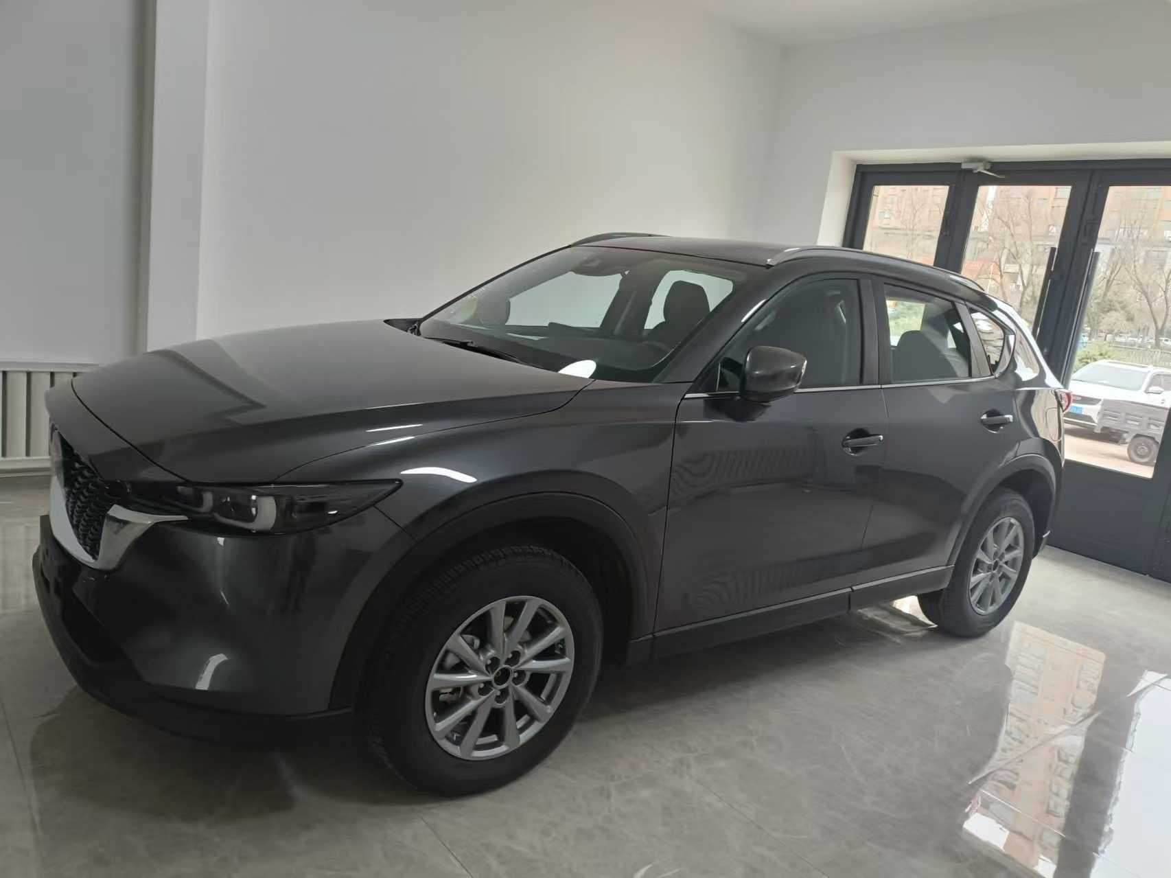 2025 Mazda CX-5 2.0L Automatic Two wheel Drive Zhishang Pro — Миниатюры изображений 3