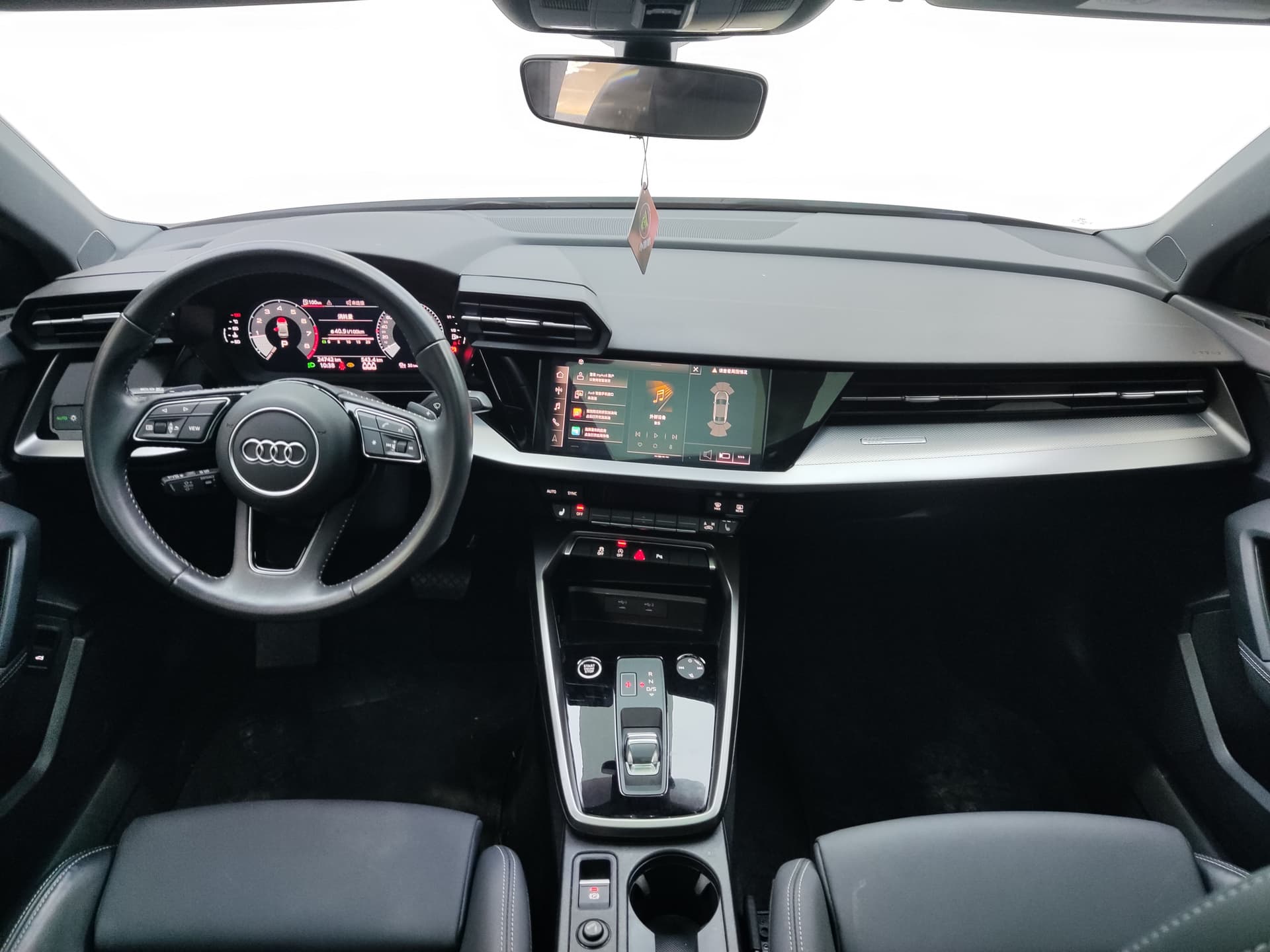 Audi A3 — 图片缩略图 10