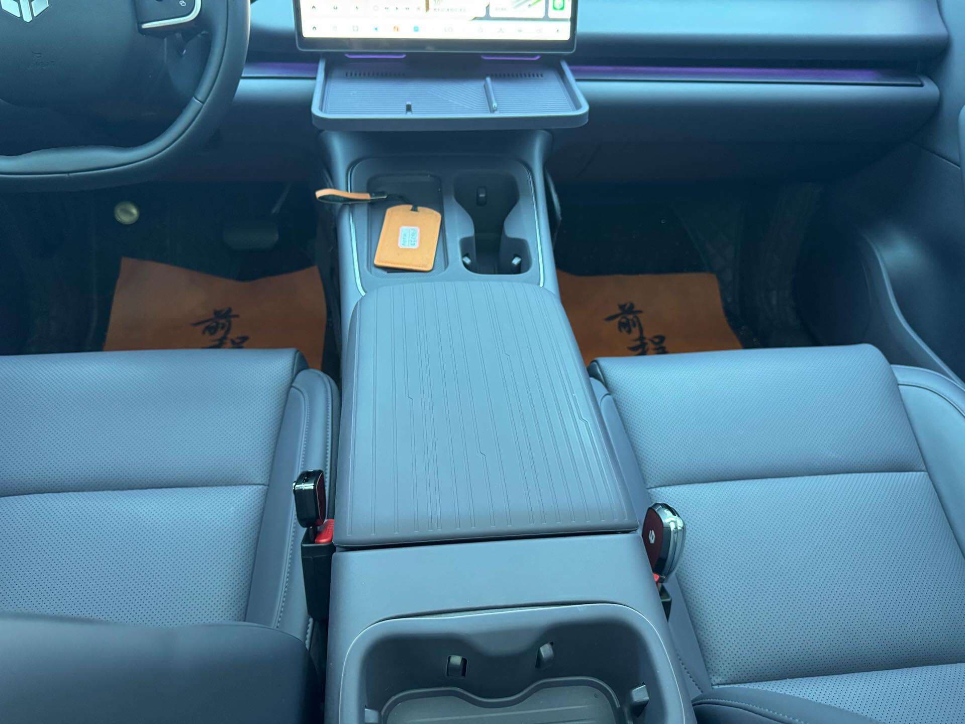 Leapmotor C10 2026 — Image thumbnails 11