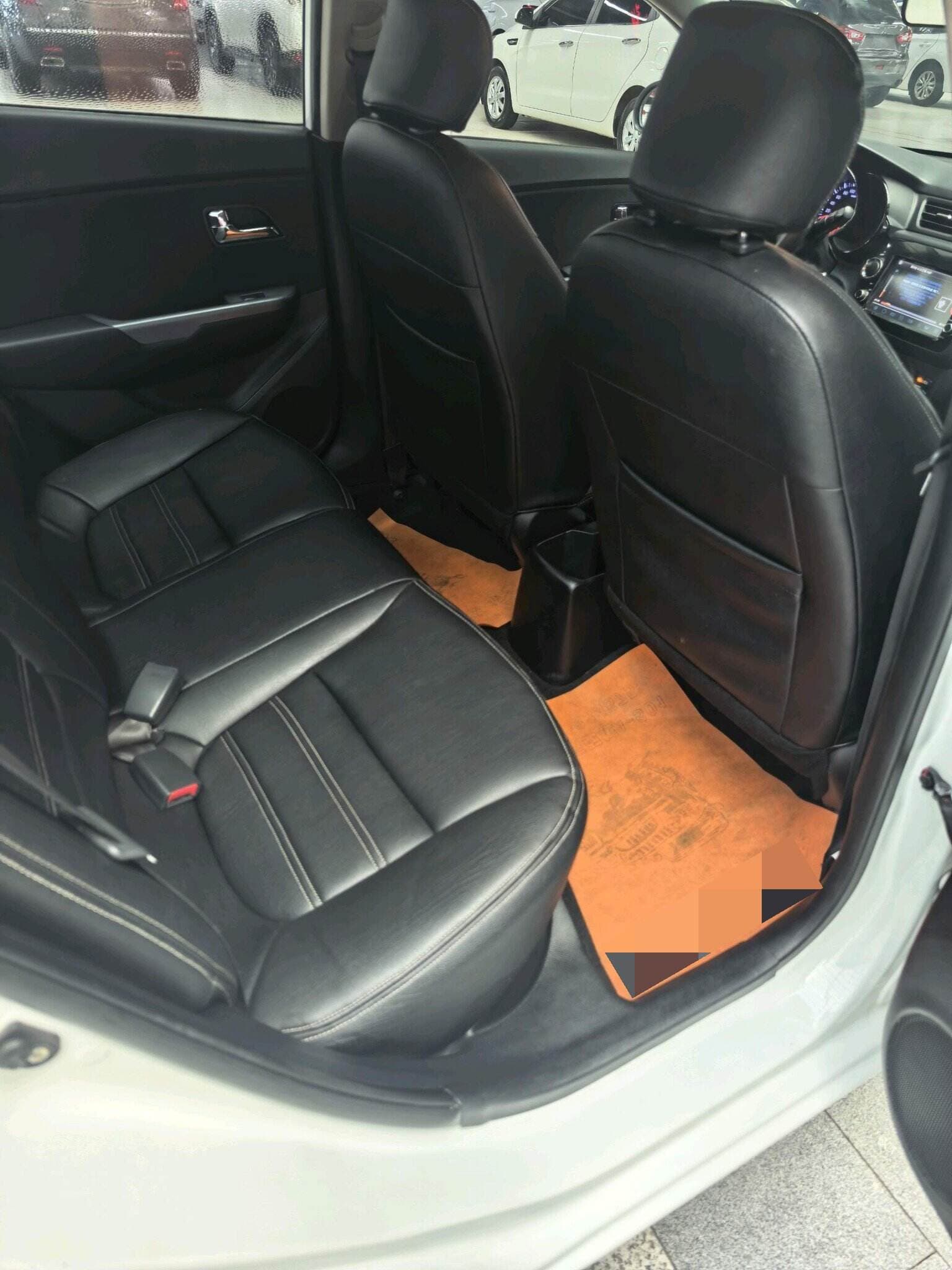 Kia K2- 2015 — Миниатюры изображений 6