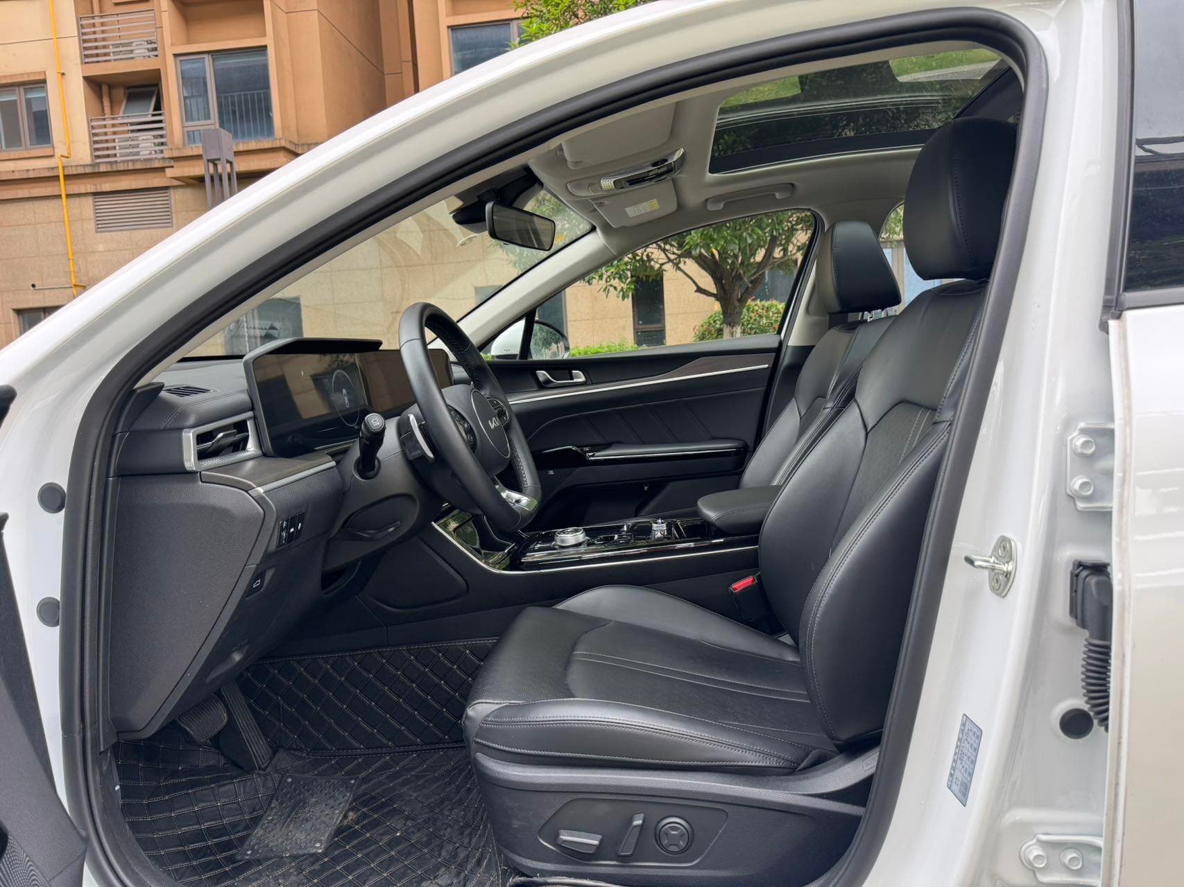 Kia K5 2025 — 9