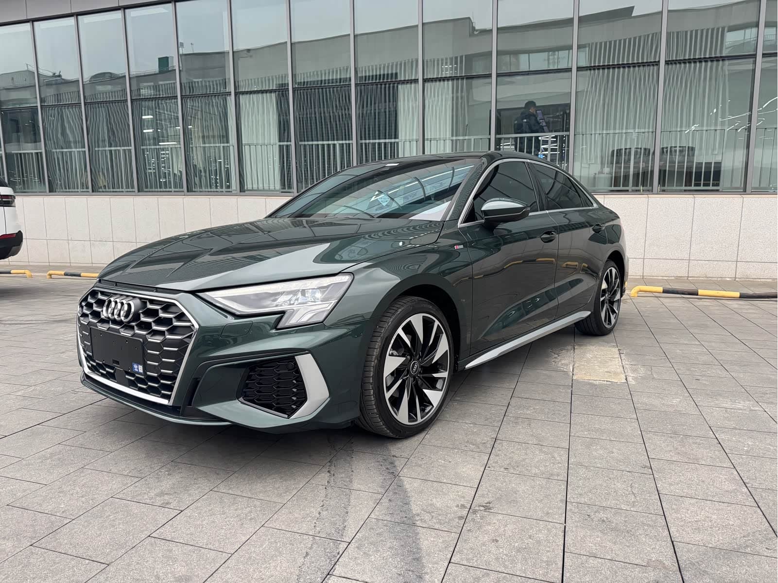 Audi A3 2024 A3 L Limousine 35 TFSI Sport